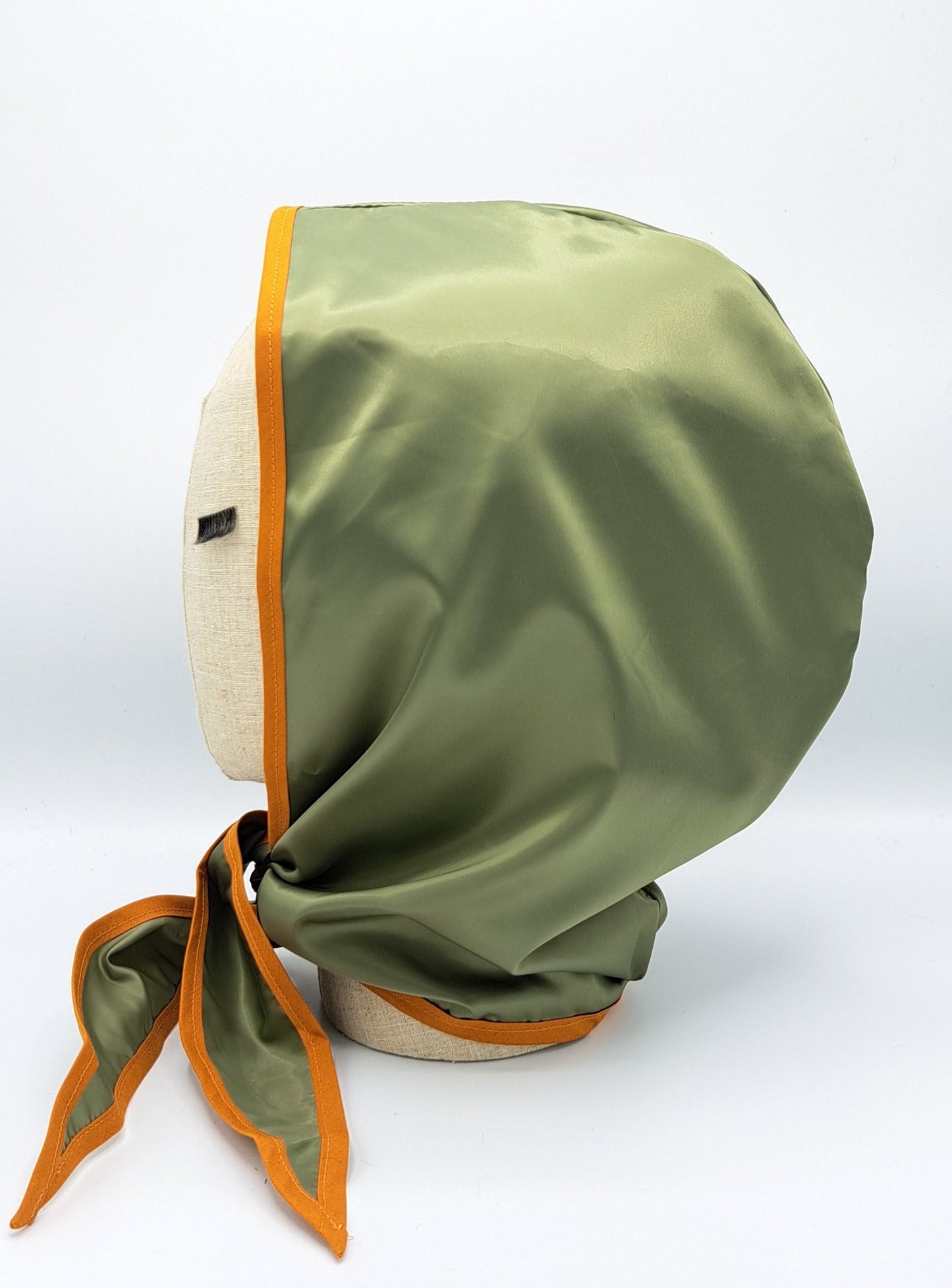 Luxury shiny green ocher touch